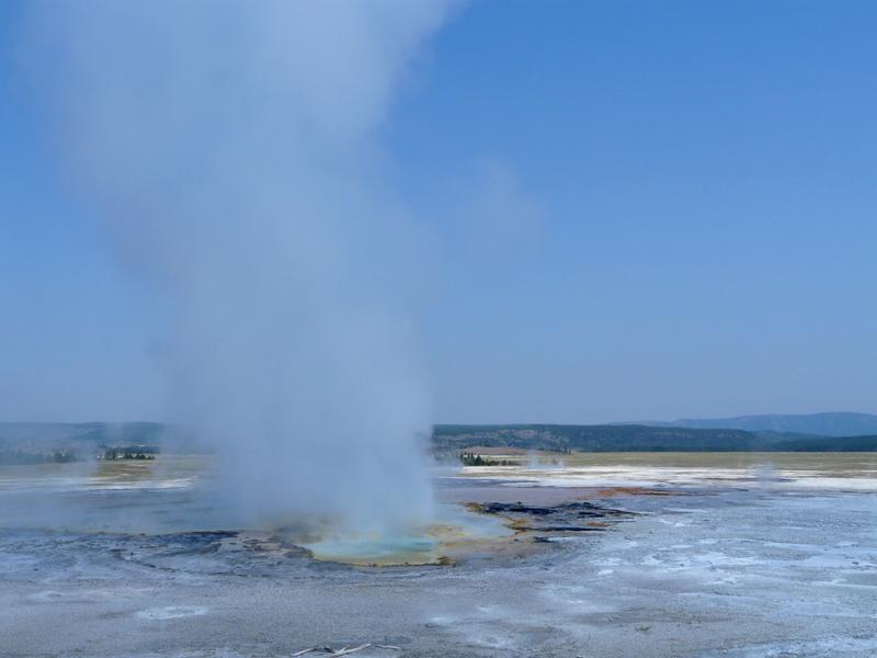 image CanadaYellowstone2012_028.jpg