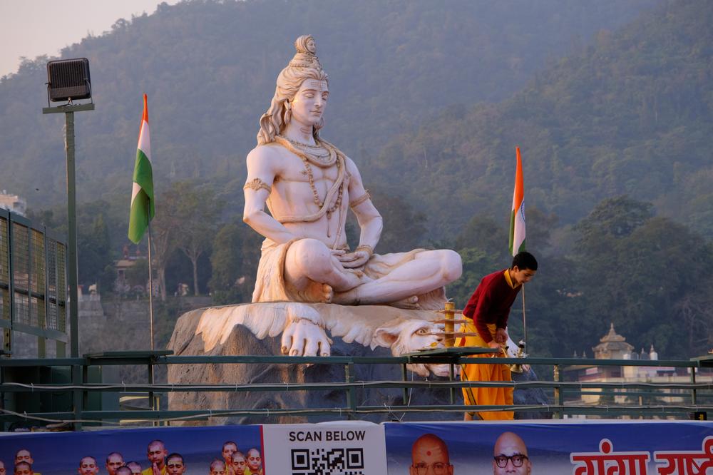 image INDE2_006.jpg