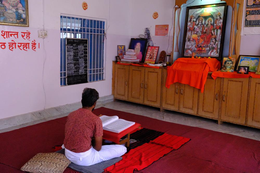 image INDE2_030.jpg